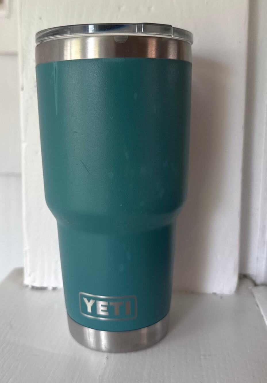 YETI Rambler Tumbler 30 oz in Teal w/MagSlider Lid